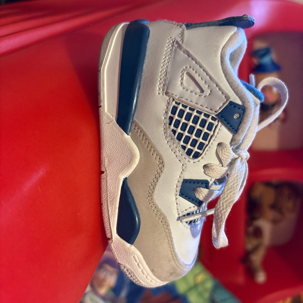 Nike Kids White and Blue Sneakers